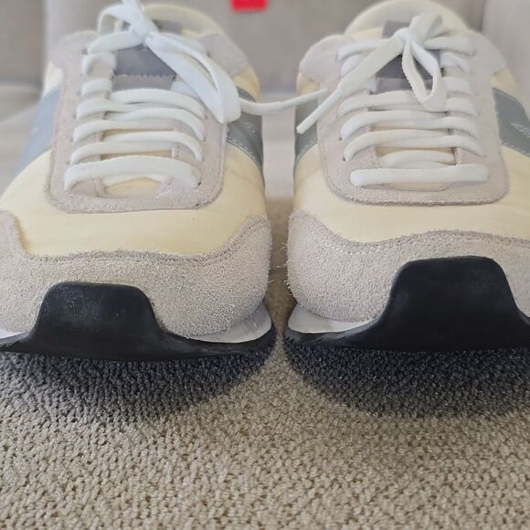 Kizik Milan Nylon And Suede Mist Gray and Cream Unisex Sneakers - Size 10.5 Mens main image 4